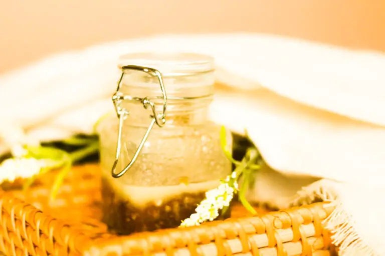 The Best Facial Scrub – Homemade for Naturally Glowing Skin