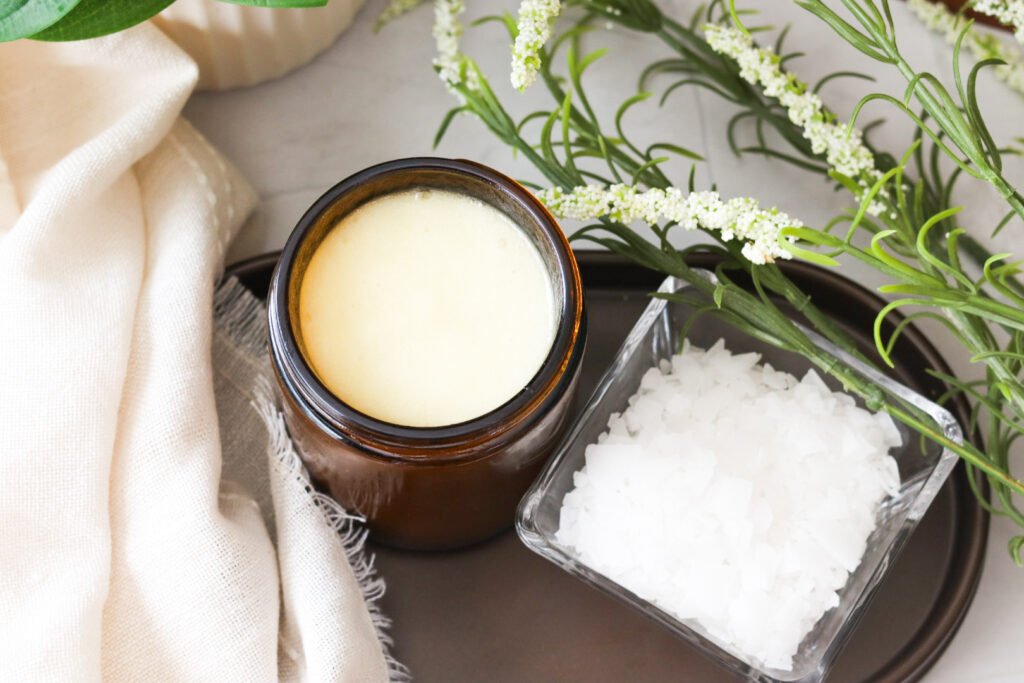 cream of magnesium next to linen and magnesium flakes